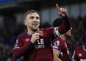 镜报：鲍文想继续踢英超并重返英格兰队，可能要搬家离开伦敦