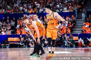 张镇麟：王哲林不贪功 却又是关键时刻能站出来的人 队长当之无愧
