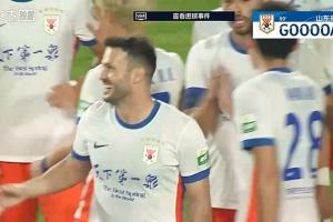 泰山5-1领先！张岩扑救脱手，瓦科轻松推射破门
