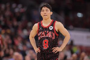 媒体人：河村根本入不了CBA法眼 除非有球队像签JCole那样搞噱头