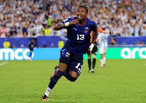 表现惊艳！佛得角是首支在世界杯对阵卫冕冠军打进2球的非洲球队