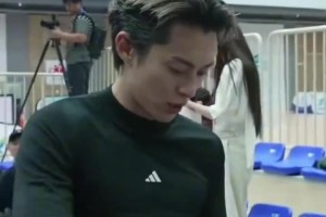 能否翻盘夺冠？卡斯尔专访：明天我们会拿下G4 希望接下来能连赢